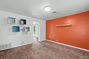 11108 Bernice Ave, Saint Ann, MO 63074 - Photo 5