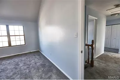 668 Foxtail Drive, Florissant, MO 63034 - Photo 5