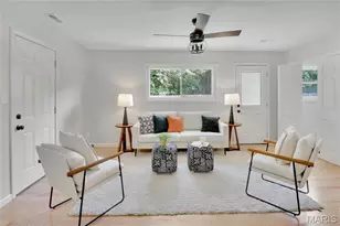 1592 Mendell Dr, University City, MO 63130 - Photo 9