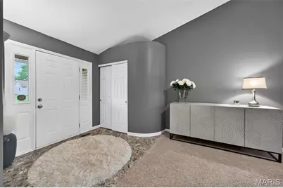 614 S Carolina Court, Saint Charles, MO 63303 - Photo 7