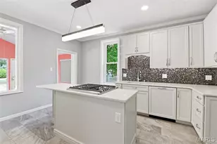 7227 El Moro Ave, Richmond Heights, MO 63117 - Photo 9