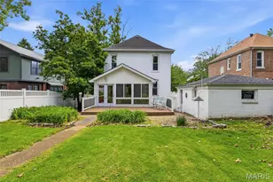 7227 El Moro Ave, Richmond Heights, MO 63117 - Photo 3
