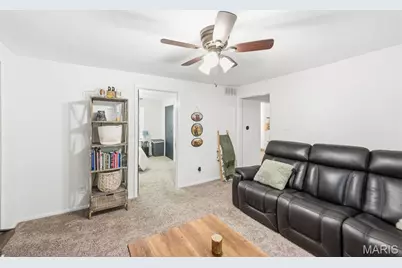 2427 N 7th Street, Saint Charles, MO 63301 - Photo 9