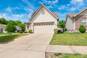 801 Sunflower Manor, O'Fallon, MO 63368 - Photo 3