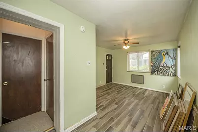 5551 Sutherland Avenue, Saint Louis, MO 63109 - Photo 15