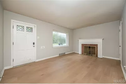 5551 Sutherland Avenue, Saint Louis, MO 63109 - Photo 5