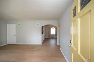 5551 Sutherland Ave, Saint Louis, MO 63109 - Photo 3