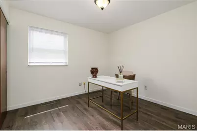 3710 Berger Avenue, Saint Louis, MO 63109 - Photo 15