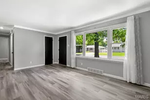 5 Manor Dr, Florissant, MO 63031 - Photo 11