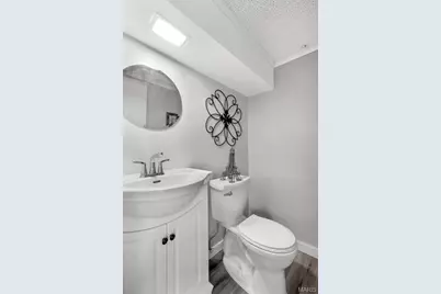 5 Manor Drive, Florissant, MO 63031 - Photo 41