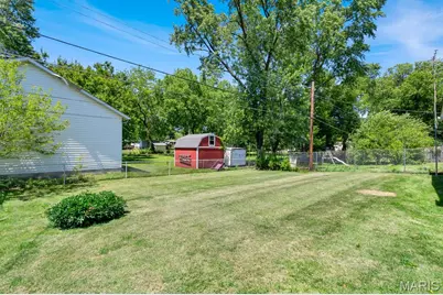 5 Manor Drive, Florissant, MO 63031 - Photo 47