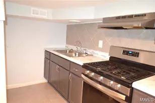 9578 Breckenridge Rd, Breckenridge Hills, MO 63114 - Photo 15