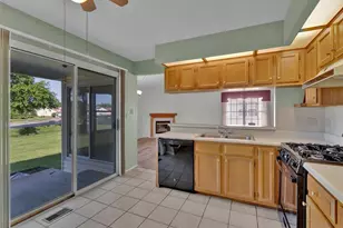 16005 Rose Wreath Ln, Florissant, MO 63034 - Photo 9