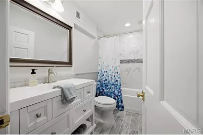 986 Glenbrook Avenue, Glendale, MO 63122 - Photo 13