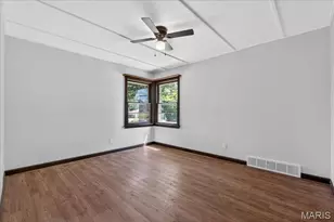 8819 May Ave, Jennings, MO 63136 - Photo 11