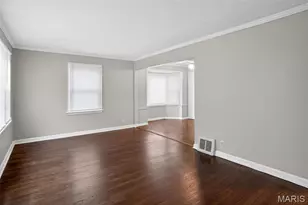 10428 Ashbrook Dr, Saint Louis, MO 63137 - Photo 17
