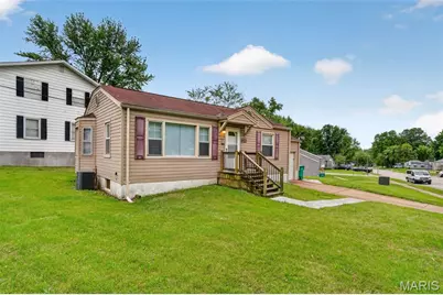 10428 Ashbrook Drive, Saint Louis, MO 63137 - Photo 9