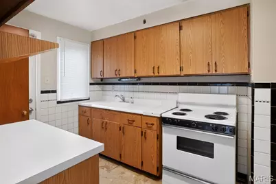 10428 Ashbrook Drive, Saint Louis, MO 63137 - Photo 19