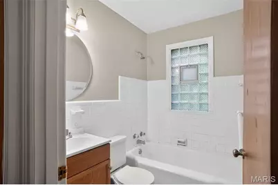 10428 Ashbrook Drive, Saint Louis, MO 63137 - Photo 23