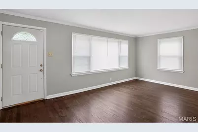 10428 Ashbrook Drive, Saint Louis, MO 63137 - Photo 11