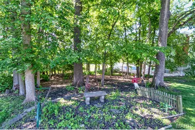 6564 Suson Woods Drive, Saint Louis, MO 63128 - Photo 13