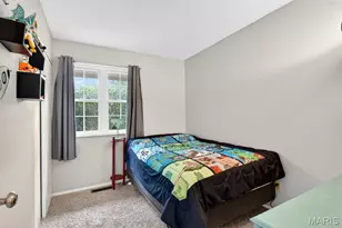 1001 Dorne Dr, Manchester, MO 63021 - Photo 9