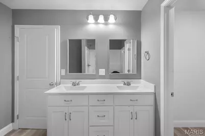 400 E Deerwood Drive, Jackson, MO 63755 - Photo 11