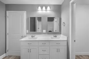 400 E Deerwood Dr, Jackson, MO 63755 - Photo 11