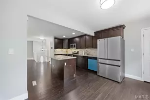 15565 Old Jamestown Rd, Florissant, MO 63034 - Photo 17