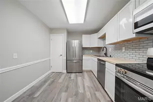 1279 Guelbreth Lane, Saint Louis, MO 63146 - Photo 13