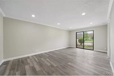 1279 Guelbreth Lane #207, Saint Louis, MO 63146 - Photo 9