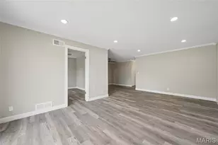 1279 Guelbreth Lane, Saint Louis, MO 63146 - Photo 11