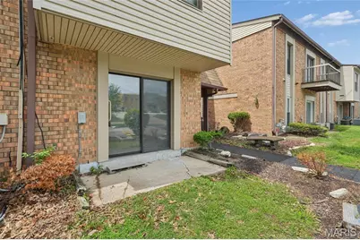 1279 Guelbreth Lane #207, Saint Louis, MO 63146 - Photo 3