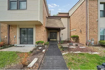 1279 Guelbreth Lane #207, Saint Louis, MO 63146 - Photo 5