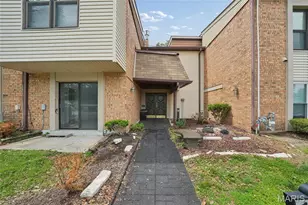 1279 Guelbreth Lane, Saint Louis, MO 63146 - Photo 5