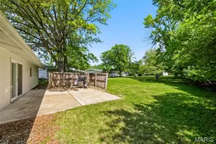 12579 Merrick Dr, Saint Louis, MO 63146 - Photo 31