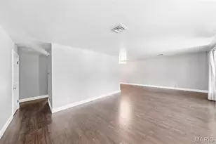12579 Merrick Dr, Saint Louis, MO 63146 - Photo 5