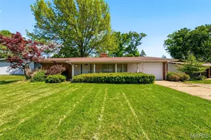 12579 Merrick Dr, Saint Louis, MO 63146 - Photo 41