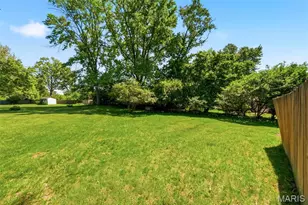 12579 Merrick Dr, Saint Louis, MO 63146 - Photo 35
