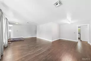 12579 Merrick Dr, Saint Louis, MO 63146 - Photo 7