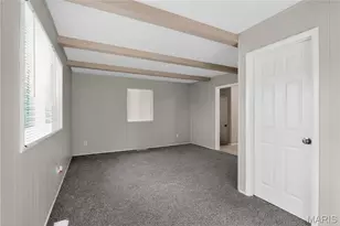 1012 Forestwood Dr, Saint Louis, MO 63135 - Photo 19