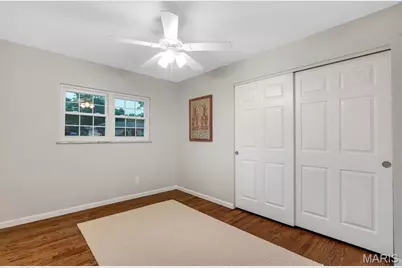 10050 Kalinda Lane, Saint Louis, MO 63128 - Photo 9