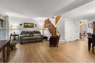 13459 Coliseum Drive, Chesterfield, MO 63017 - Photo 5