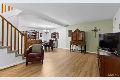 13459 Coliseum Drive, Chesterfield, MO 63017 - Photo 9