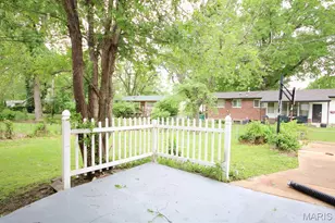 10215 Monarch Dr, Saint Louis, MO 63136 - Photo 23