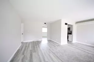 10215 Monarch Dr, Saint Louis, MO 63136 - Photo 3