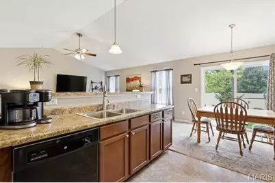 5507 Norgate Court, Saint Charles, MO 63304 - Photo 13