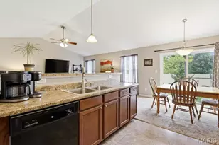 5507 Norgate Ct, Saint Charles, MO 63304 - Photo 13