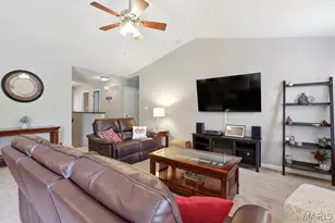 5507 Norgate Ct, Saint Charles, MO 63304 - Photo 7