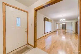 1109 Wedgewood Dr, Saint Charles, MO 63303 - Photo 7